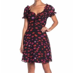 BETSEY JOHNSON 8 Y2K Valentine’s Day Kiss Lipstick Lace Up Sheer Puff Sleeves 💋